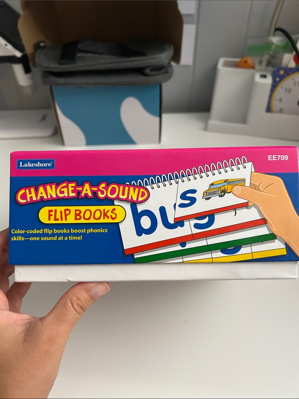 Lakeshore Change-A-Sounds Flip Books 20 Included Ages 4+ - Picture 2 of 11